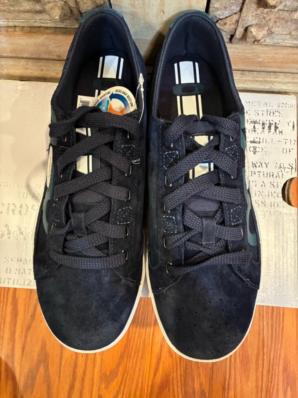 Oakley Two Barrel Sneakers Men’s 8.5 Navy Suede Lace Up Casual Shoes